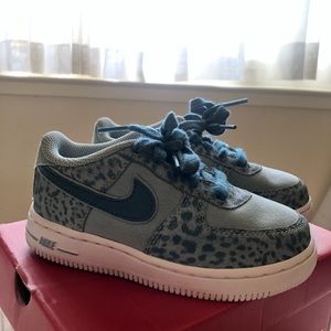 Nike Air Force 1 LV8 ‘Snow Blue Leopard’